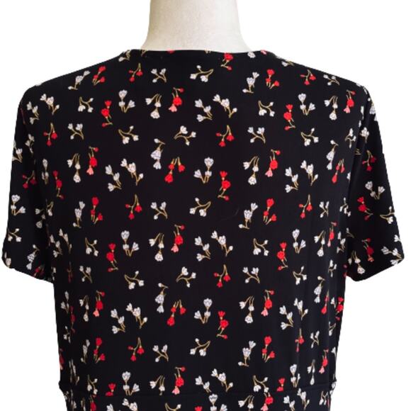 Lark & Ro Dress Black Red Floral V-Neck Short Sleeve Faux Wrap Dress Size 14 NEW - Picture 7 of 12